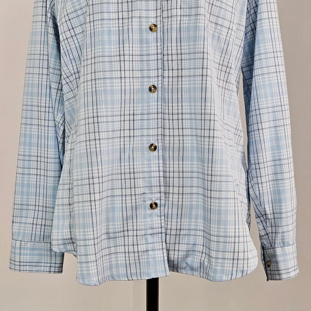 LL Bean Long Sleeve Roll Tab Blue Plaid Vented Shirt Fish Hike Womens M UPF 50 - Picture 5 of 16